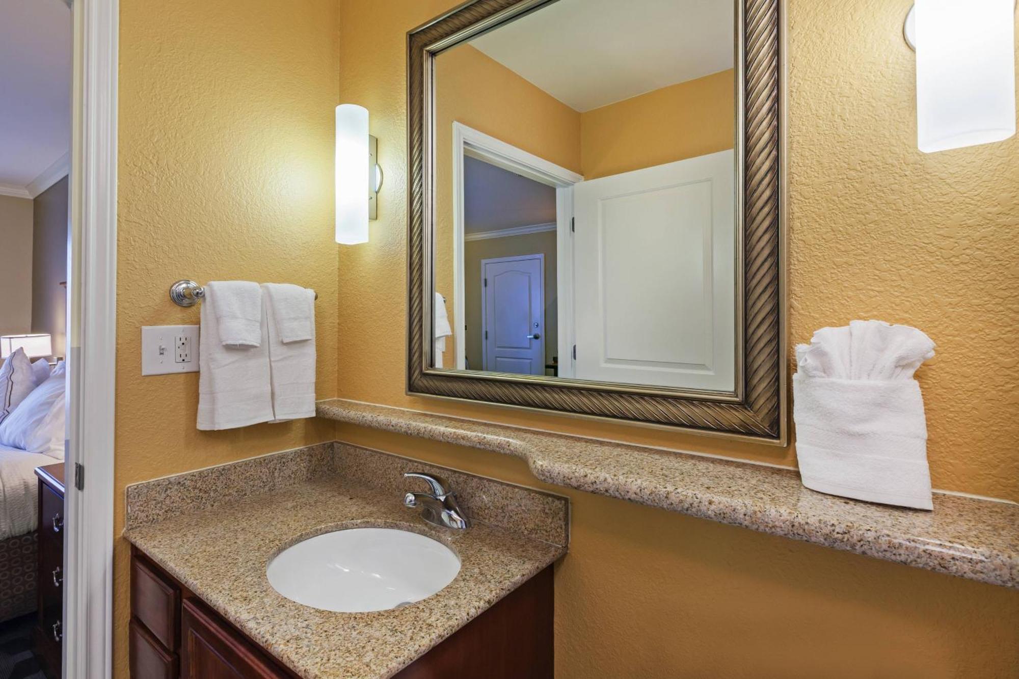 Towneplace Suites By Marriott Odessa Esterno foto